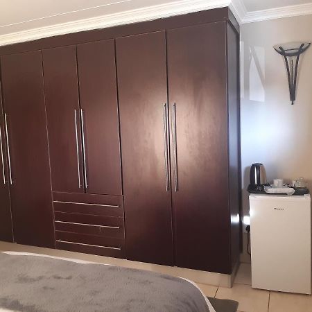 לינה וארוחת בוקר טזאנין Lullaby Pearl Luxury מראה חיצוני תמונה
